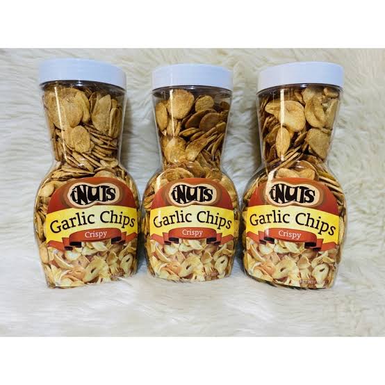 iNuts Garlic Chips